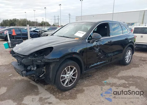 2016 Porsche Cayenne z USA, uszkodzony, nr VIN WP1AA2A22GLA10078